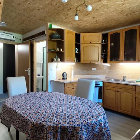 Domacija Markc Zelezniki