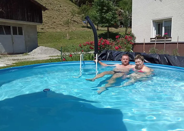 Domacija Markc * Zelezniki