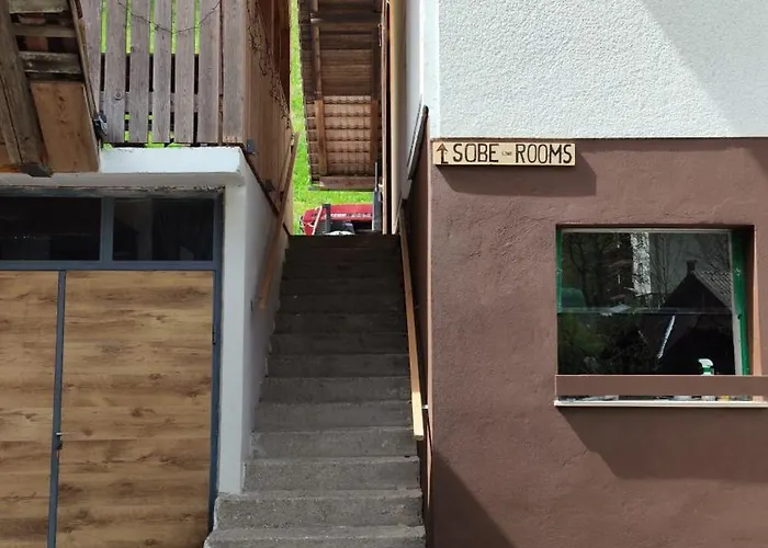 Domacija Markc * Zelezniki